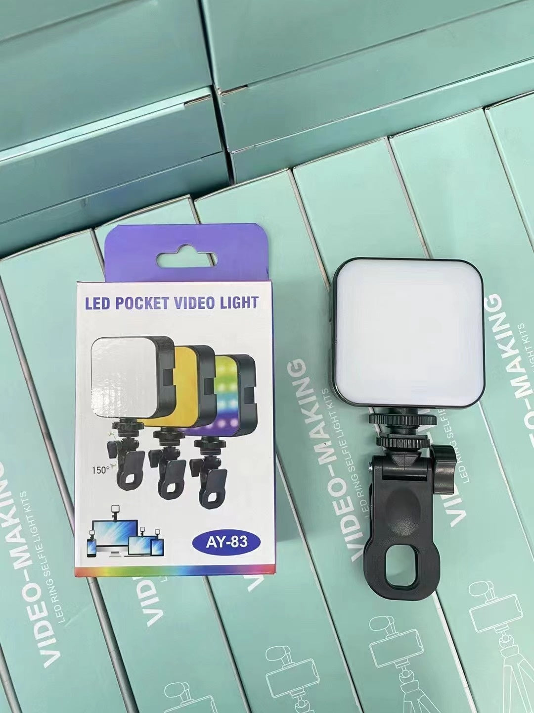 Luz LED para Vídeos, Lives e VLOGs – RGB e Tricolor | Recarregável com Clipe