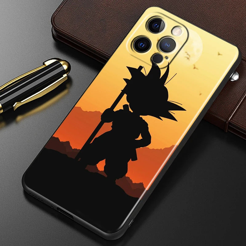 Capa Dragon Ball para iPhone – Estilo Urbano | Preta com Pintura Artística